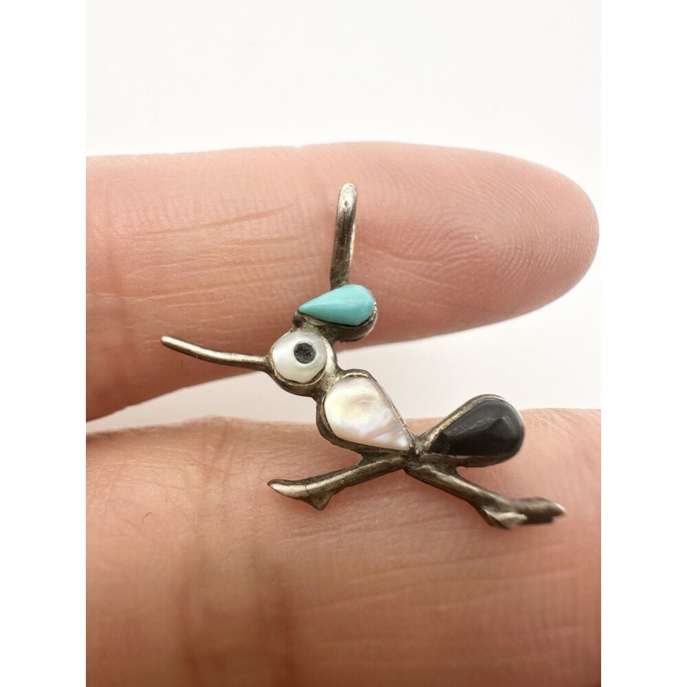 Vintage Native American Zuni Roadrunner Pendant Turquoise Mother Of Pearl